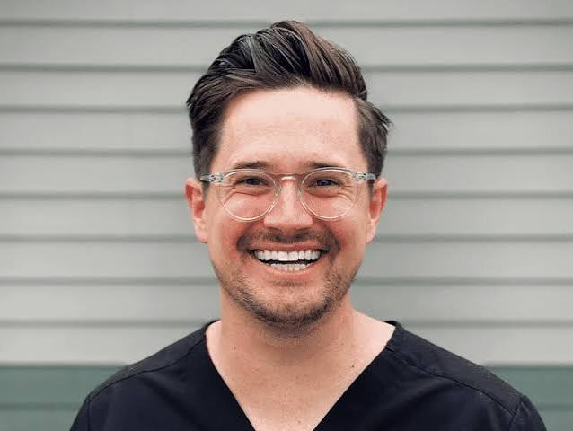 Dr. Derek Green